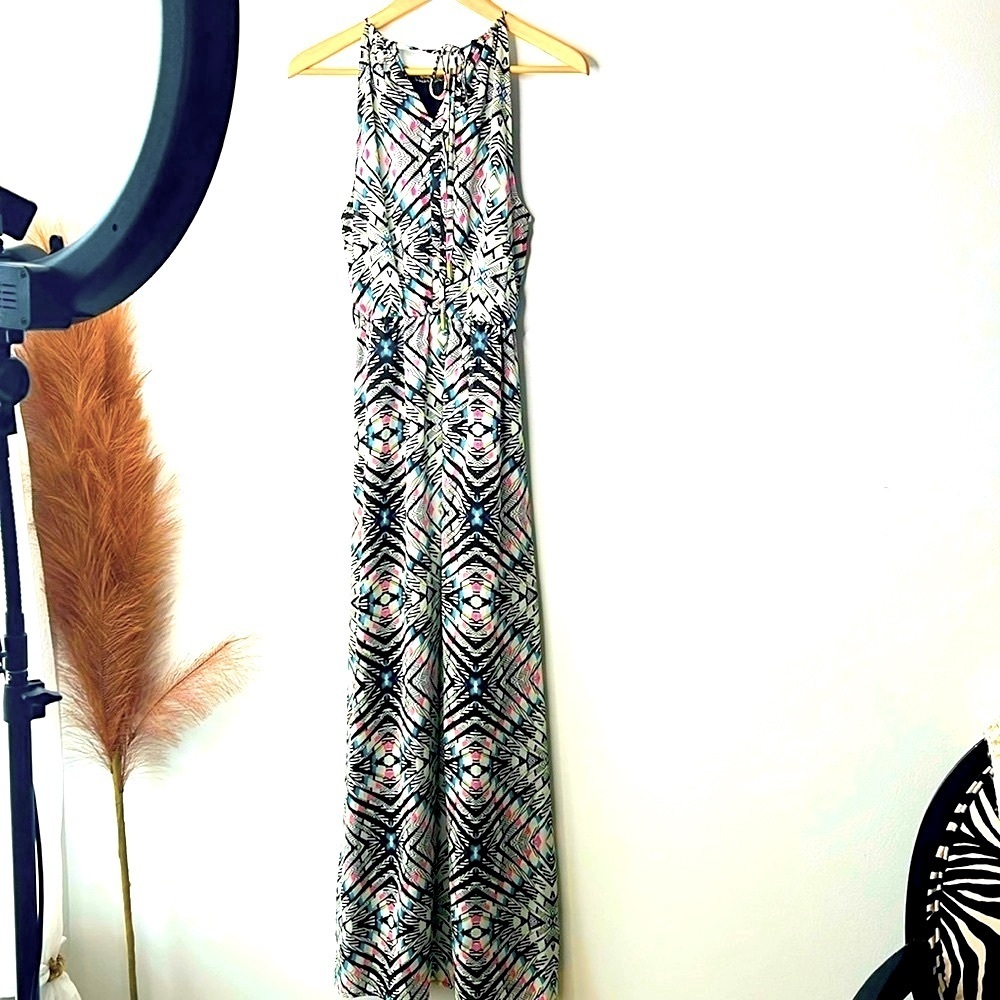 Xhilaration lined sleeveless maxi dress elastic waistline and tie-string back. - Picture 3 of 5